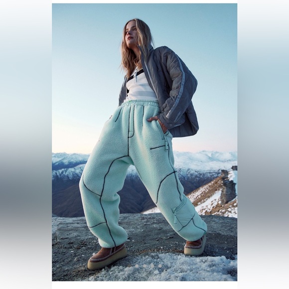 FP Movement by Free People Pants - Fp Movement Hit The Slopes Fleece Pants Glacial Mist Green Size Medium  NWT